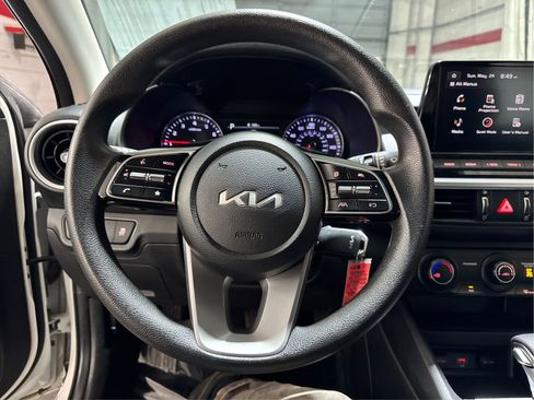 Used 2023 Kia Forte LXS FWD image 16