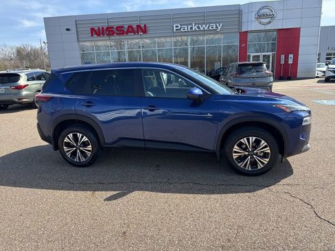 Used 2023 Nissan Rogue SV AWD/4WD image 1