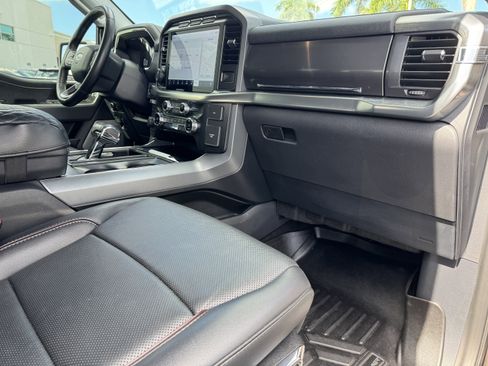 Used 2021 Ford F150 Lariat w/ Max Trailer Tow Package image 12