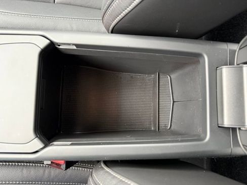 Used 2021 Volvo XC40 T5 Inscription w/ Protection Package image 28