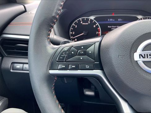 Used 2022 Nissan Altima 2.5 SR w/ Midnight Edition Package FWD image 24
