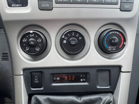 Used 2009 Toyota Matrix XRS image 15