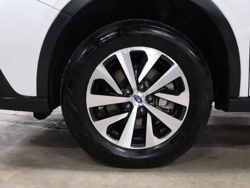 Used 2020 Subaru Outback Premium image 30