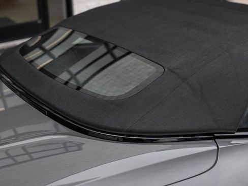 Used 2022 Aston Martin DBS Superleggera Volante image 30