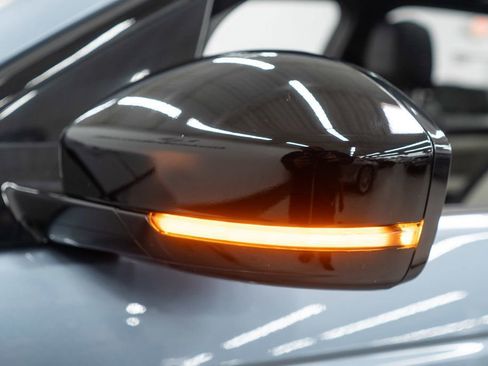 Used 2023 Land Rover Discovery Sport S R-Dynamic image 44