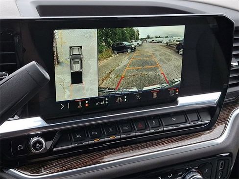 New 2026 GMC Sierra 1500 SLE w/ Preferred Package image 12