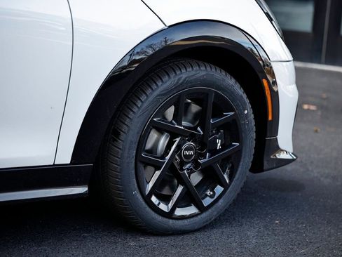 New 2026 MINI Cooper S image 5