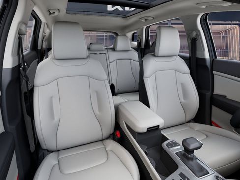New 2026 Kia Sportage EX FWD image 15