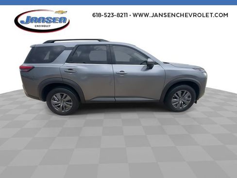 Used 2024 Nissan Pathfinder SV FWD image 9