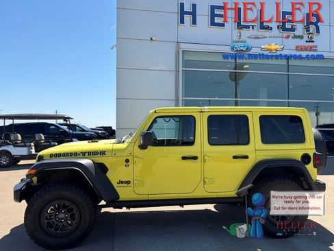 Used 2023 Jeep Wrangler Unlimited Sport image 1