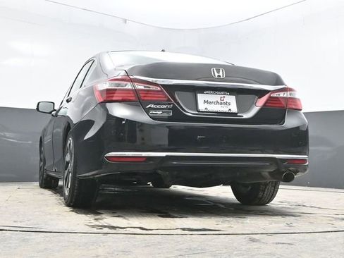 Used 2017 Honda Accord EX-L image 30