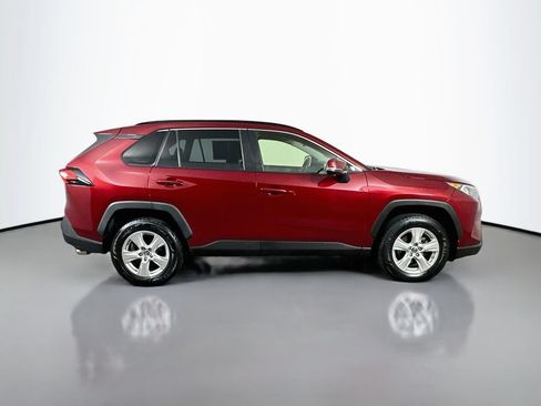 Used 2019 Toyota RAV4 XLE w/ Convenience Package FWD image 7