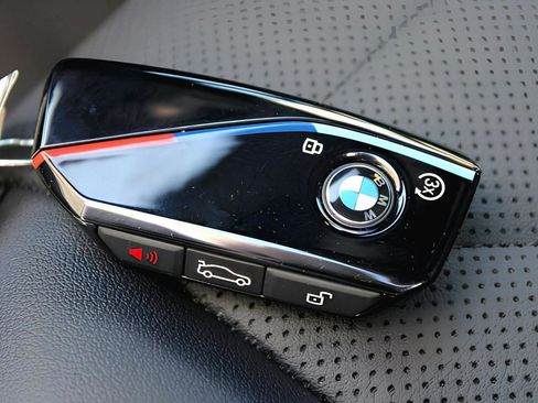 Used 2025 BMW iX M60 image 36