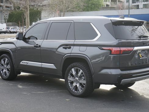 Used 2024 Toyota Sequoia Capstone image 11