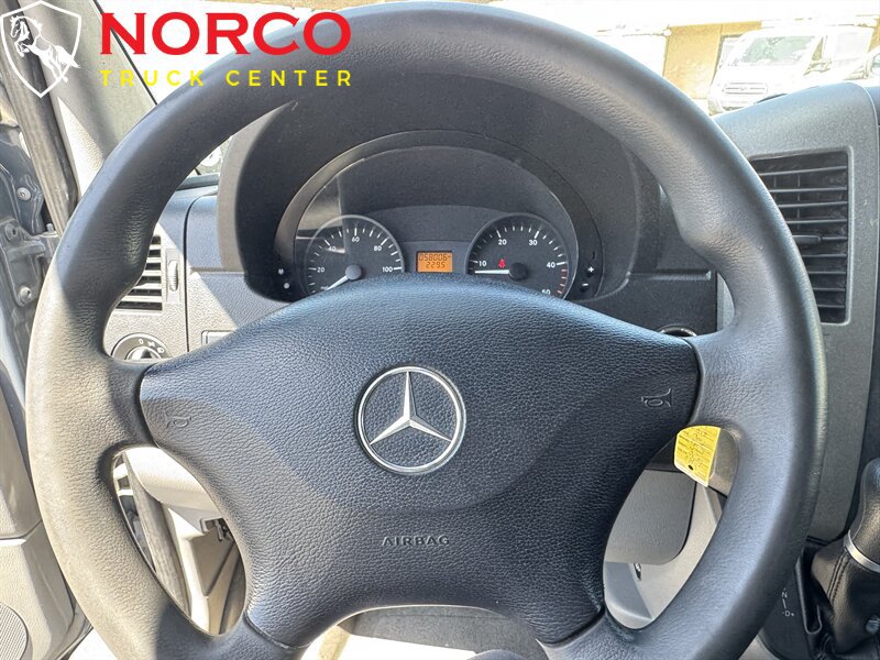 Used 2018 Mercedes-Benz Sprinter 2500 image 22