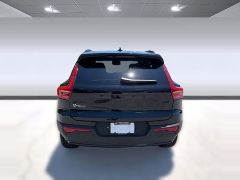 New 2026 Volvo XC40 B5 Ultra w/ Climate Package AWD/4WD image 10