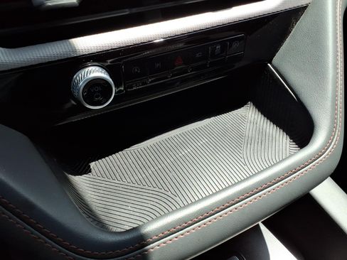 Certified 2025 Ford Explorer Active w/ Active Comfort Package RWD image 26