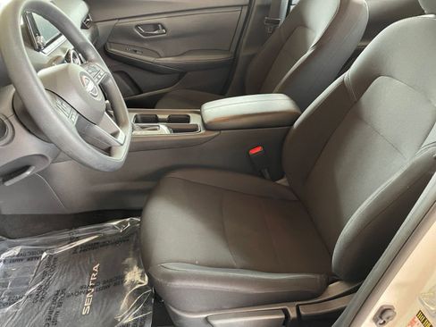 Used 2025 Nissan Sentra S image 24