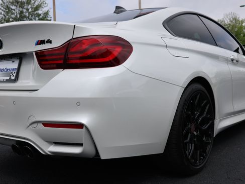 Used 2020 BMW M4 Coupe w/ Competition Package RWD image 31