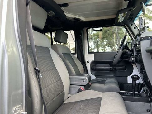 Used 2010 Jeep Wrangler Unlimited Sport image 27