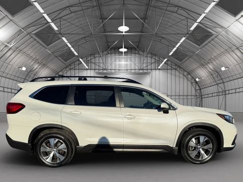Used 2022 Subaru Ascent Premium w/ Convenience Package AWD/4WD image 4