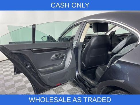 Used 2013 Volkswagen CC Lux image 38