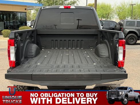 Used 2017 Ford F250 Lariat w/ Lariat Ultimate Package AWD/4WD image 6