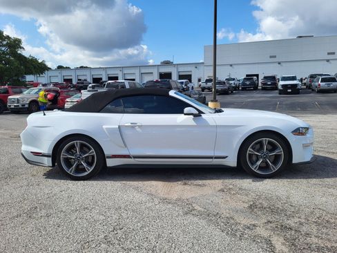 Used 2023 Ford Mustang GT Premium w/ Equipment Group 401A image 2