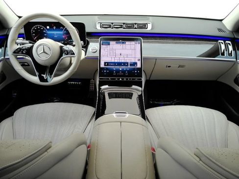 Used 2022 Mercedes-Benz S 500 4MATIC image 2