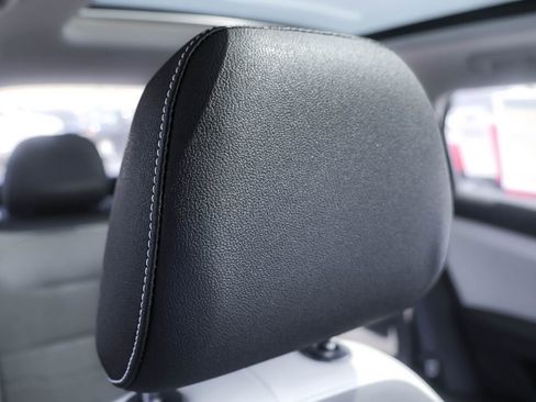 New 2025 Volkswagen Taos SE image 42