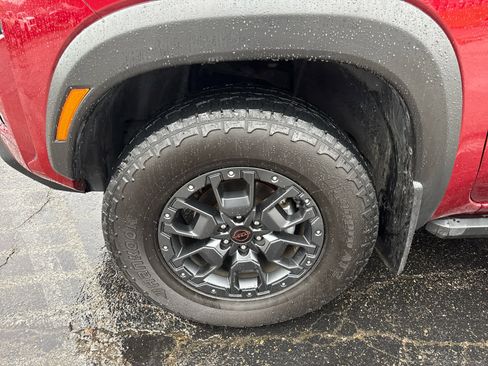 Used 2023 Nissan Frontier PRO-4X w/ Pro-4X Premium Package image 3