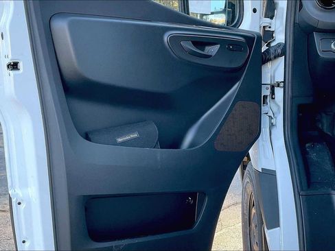 New 2025 Mercedes-Benz Sprinter 2500 image 10