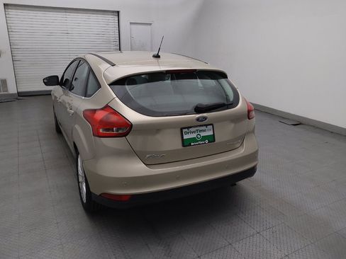 Used 2018 Ford Focus Titanium FWD image 6