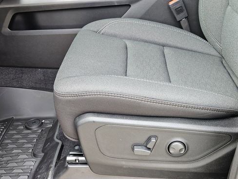 New 2026 RAM 1500 4x4 Crew Cab image 26