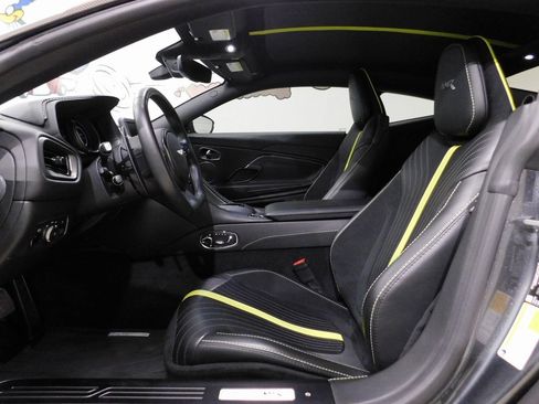 Used 2020 Aston Martin DB11 AMR image 45