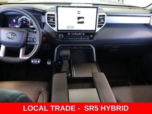 Used 2025 Toyota Sequoia SR5 w/ SR5 Premium Package AWD/4WD image 17