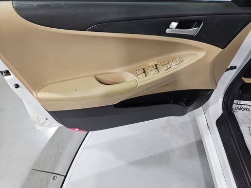 Used 2012 Hyundai Sonata GLS FWD image 11