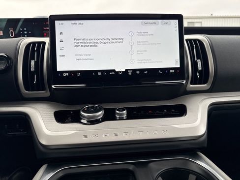 New 2025 Ford Expedition Max Active image 12