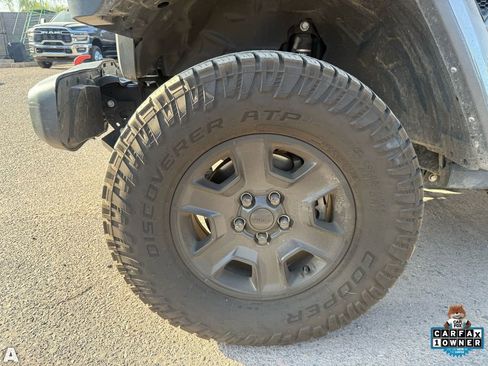 Used 2023 Jeep Gladiator Mojave w/ Trailer Tow Package image 6