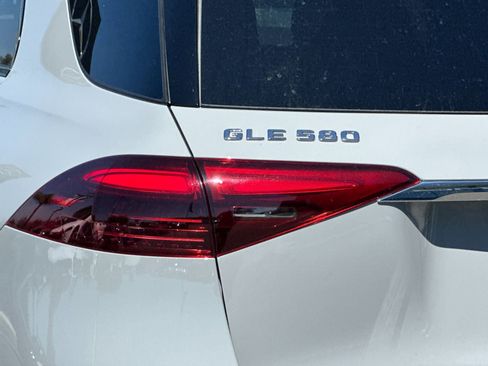 New 2026 Mercedes-Benz GLE 580 4MATIC image 33