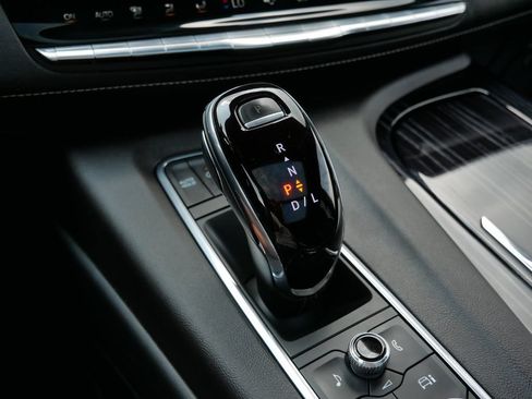 Used 2022 Cadillac Escalade Sport AWD/4WD image 26