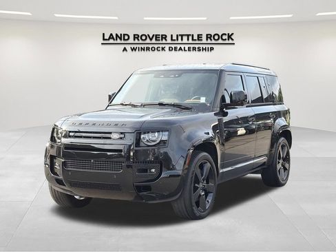Used 2024 Land Rover Defender 110 X-Dynamic SE AWD/4WD image 1