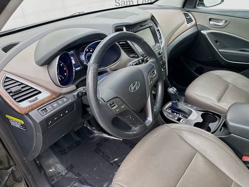 Used 2018 Hyundai Santa Fe Limited FWD image 10