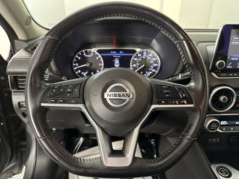 Certified 2021 Nissan Sentra SV w/ Trunk Package FWD image 14