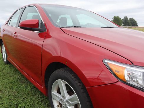 Used 2014 Toyota Camry SE FWD image 20