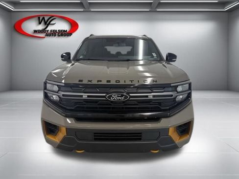 New 2026 Ford Expedition Tremor image 2