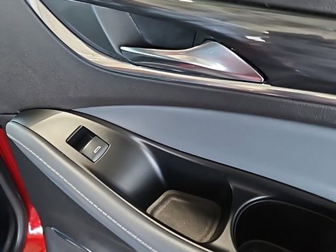 Used 2024 Buick Enclave Premium image 16