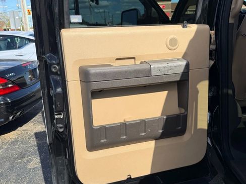 Used 2012 Ford F250 Lariat image 15