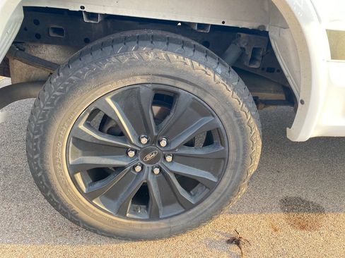 Used 2019 Ford F150 XLT w/ Equipment Group 302A Luxury AWD/4WD image 8