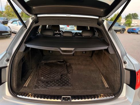 Used 2019 Bentley Bentayga AWD/4WD image 68
